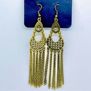 Gold Fringe Dangle Earrings NWT 🔥 3 for $20